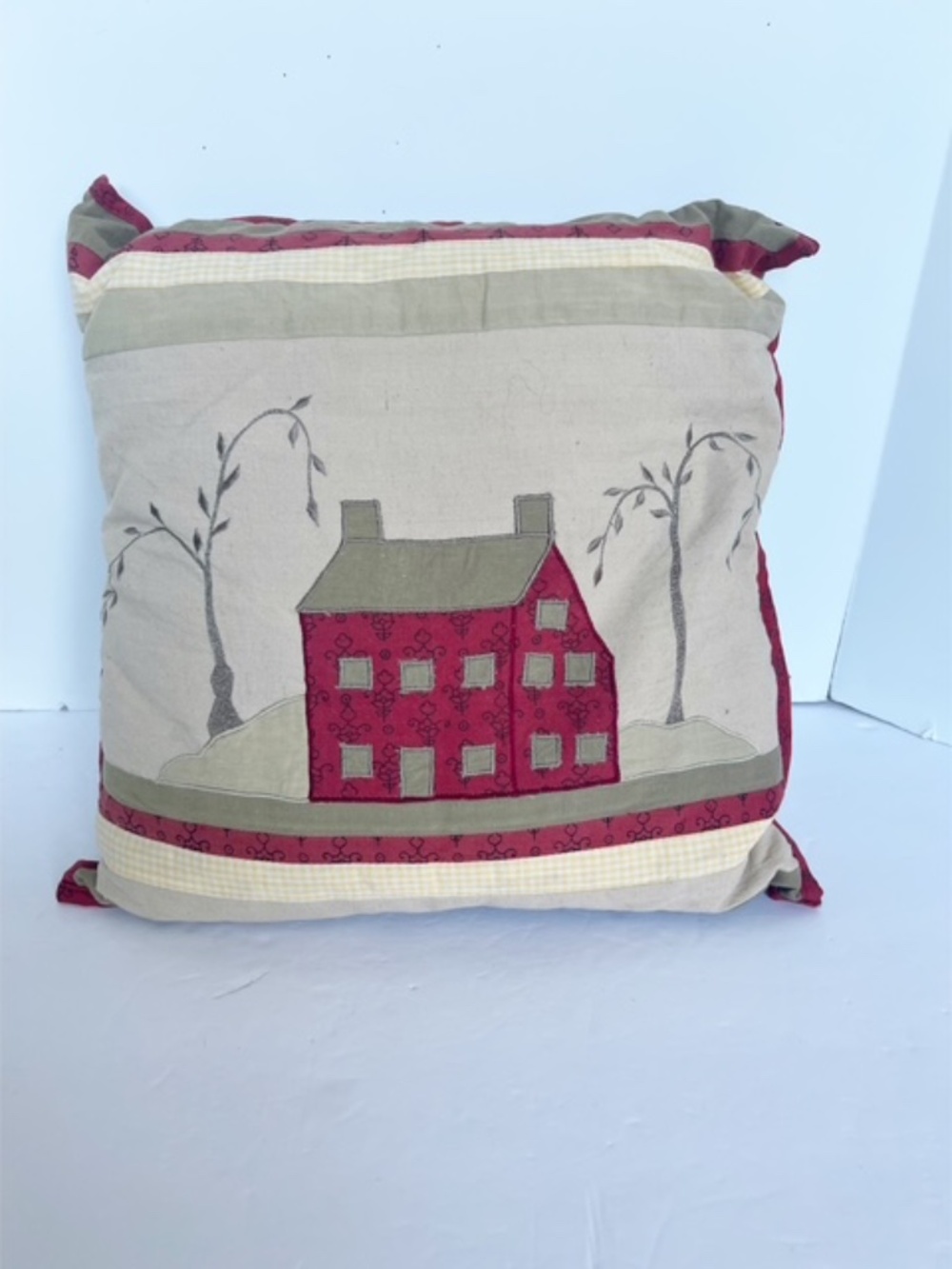 Americana Quilted Primitive Red Saltbox Accent Pillow 16" x 16"
